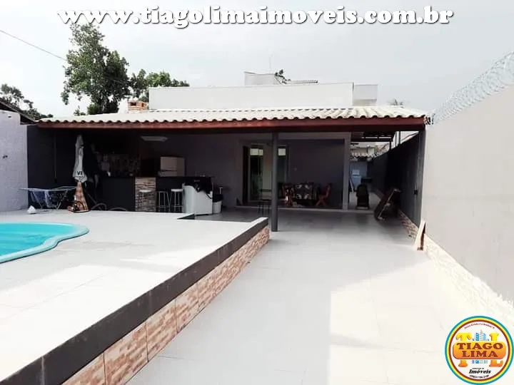 Casa Mobiliada com 03 Dormitórios e 06 Kitnets Individuais a Venda no Golfinhos, Caraguata