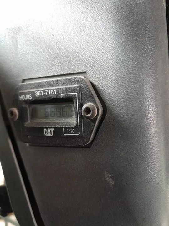 Mini Carregadeira Caterpillar 2013 Modelo 226B3 Operacional  - Foto 2