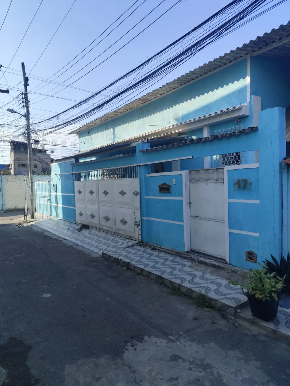 Casa em Realengo  Excelente localização! Próxima a mercados, escolas e com fácil acesso ao