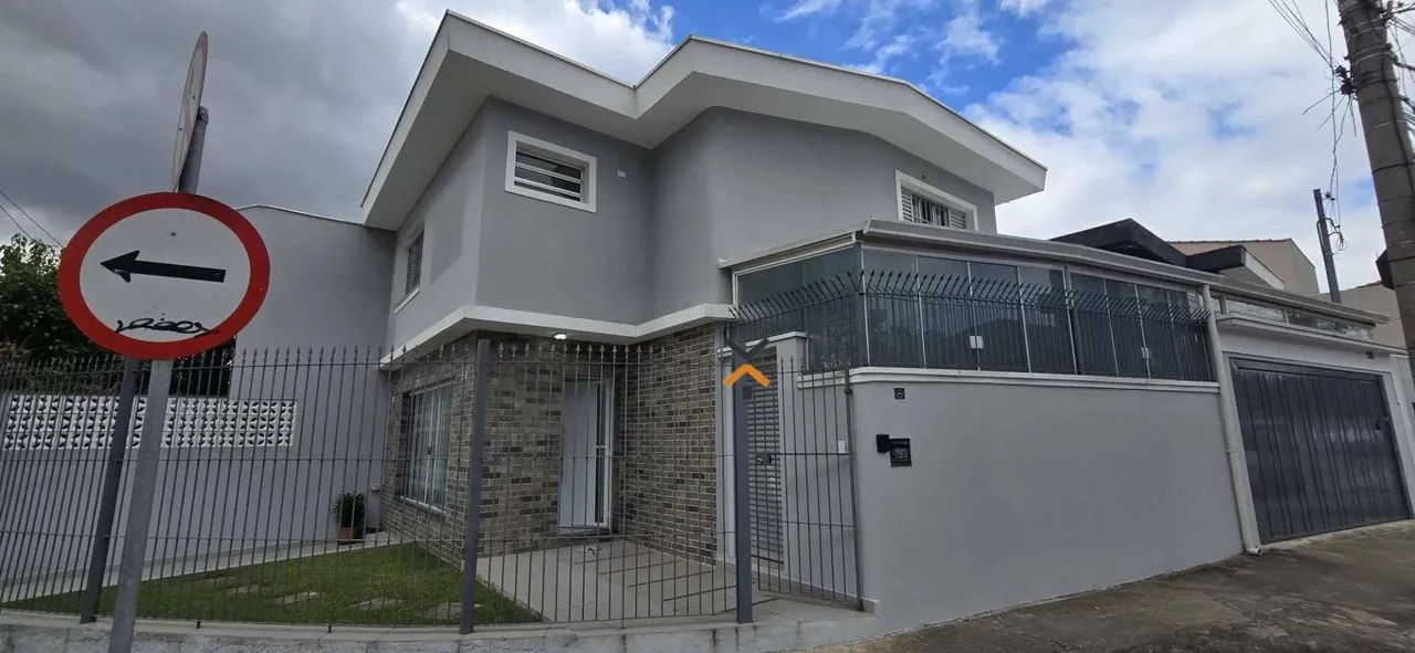 Sobrado com 3 dormitórios para alugar, 188 m² por R$ 8.334,00/mês - Jardim - Santo André/S