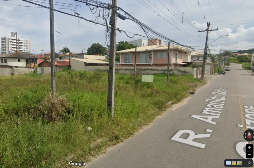 Terreno com Escritura Pública - Pronto para construir - Bairro Areias e Serraria