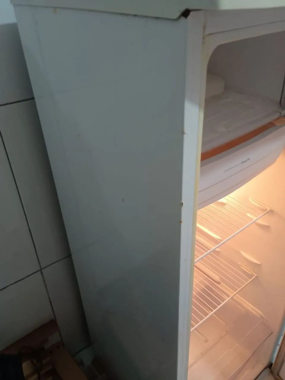 Geladeira Eletrolux RE31  - Foto 6