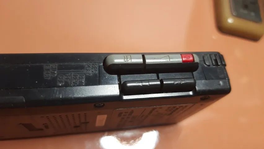 Mini Gravador de Microcassete usado marca Panasonic modelo RN-104 com defeito - Foto 6