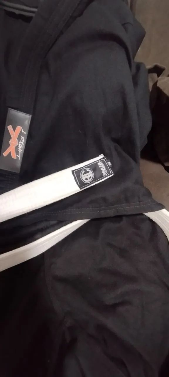 Kimono de Treino - Tamanho M4 idade  9 a 15 anos  - Foto 4