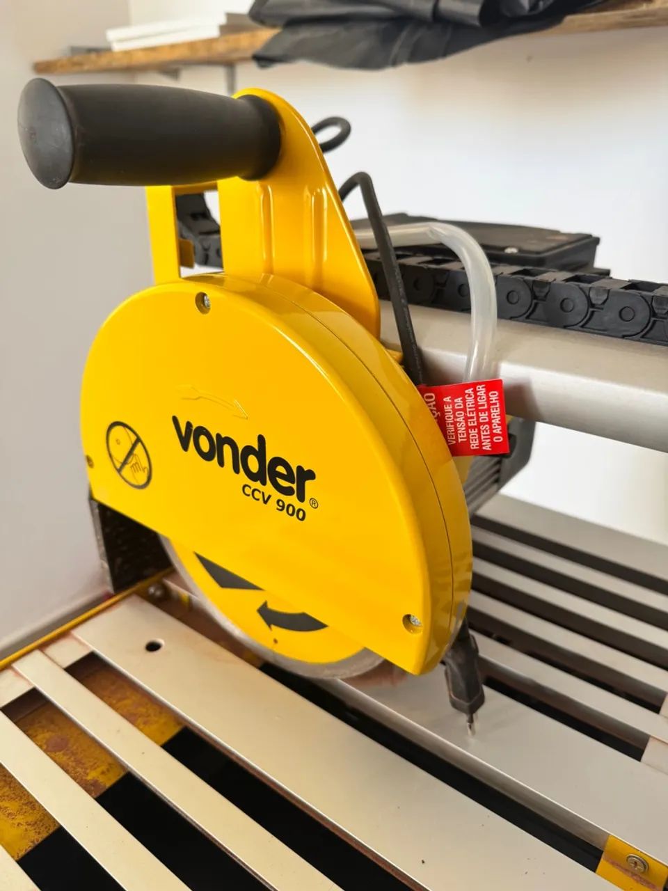 Cortador de Cerâmicas e Porcelanatos com Bancada CCV 900 220V - Vonder - Foto 2