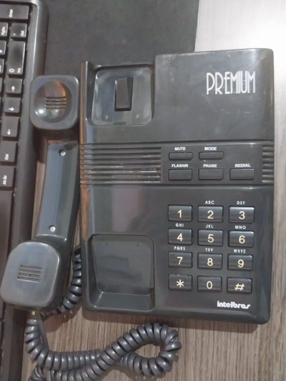 Telefones Fixos de Mesa Preto - Foto 2