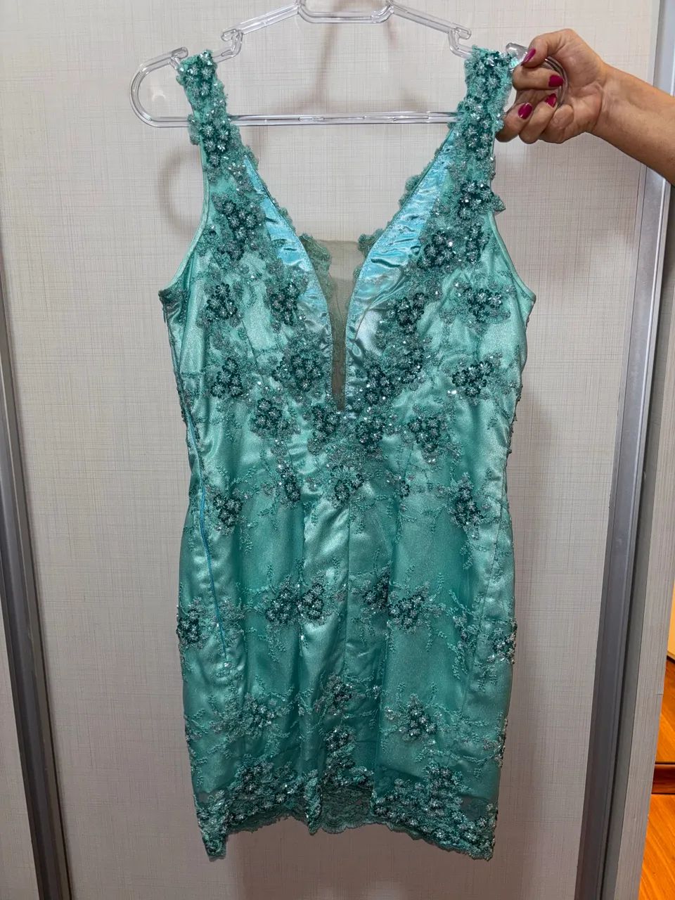 VESTIDO VERDE ÁGUA PEDRARIAS - Foto 2