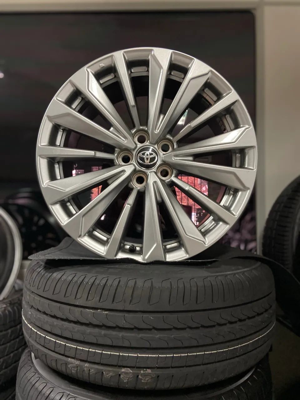 Jogo de Rodas aro 17  original  Toyota Xei 2025  - Foto 4