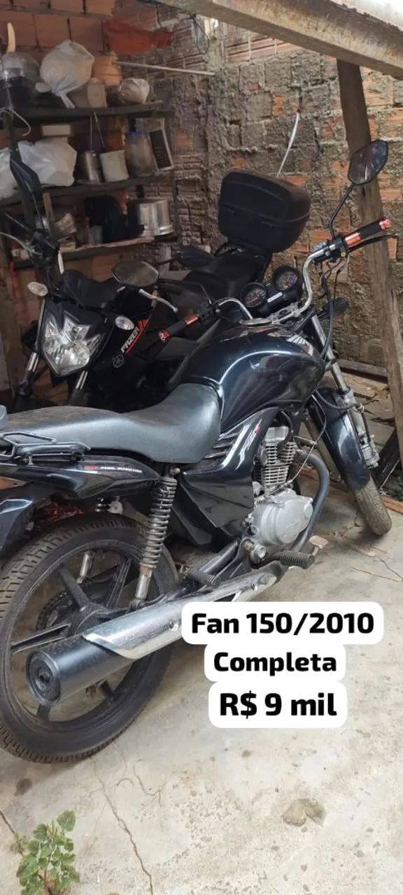 Duas motos completa super conservada para venda.
