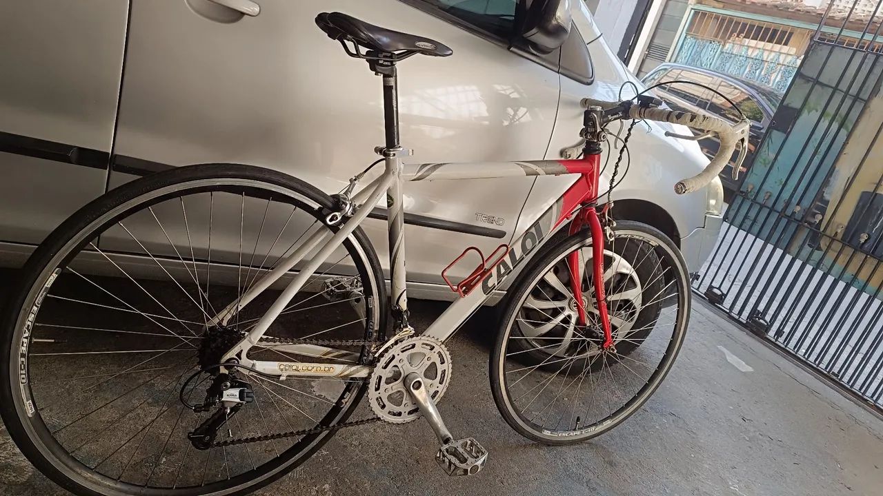 Bicicleta spid em alumínio aceito troca algo do meu interesse.