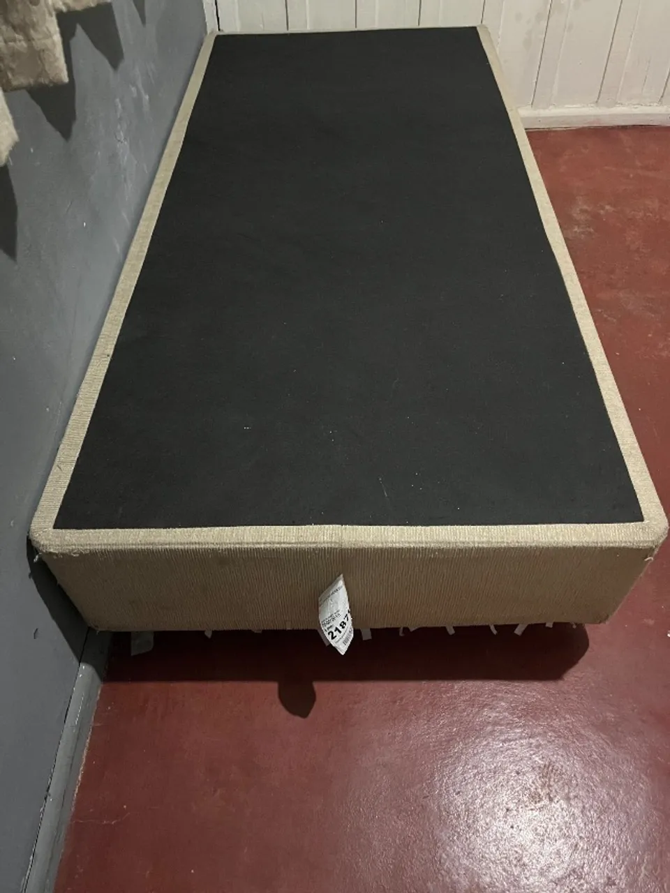 Box cama de solteiro