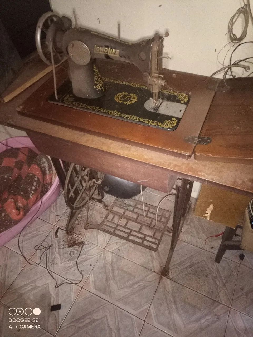 Máquina de costura antiga