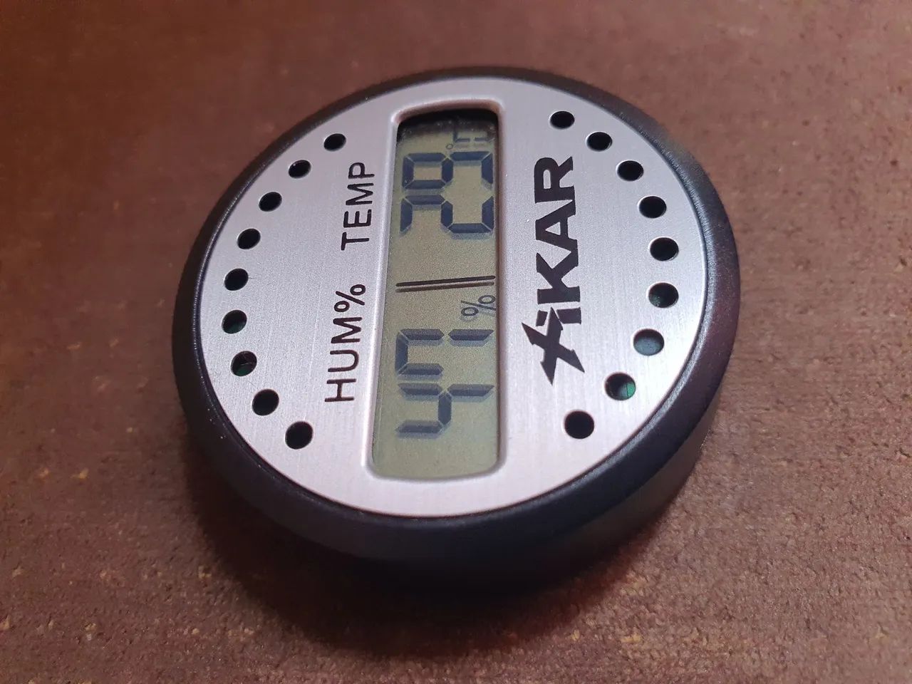 MEDIDOR DE UMIDADE E TEMPERATURA XIKAR PARA CHARUTOS - Foto 2