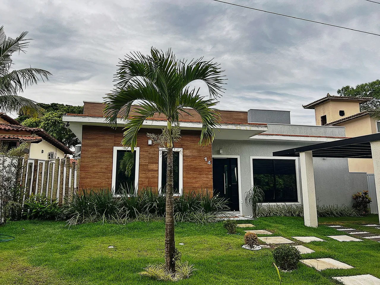 Armação dos Búzios - Casa em condomínio fechado mobiliada.