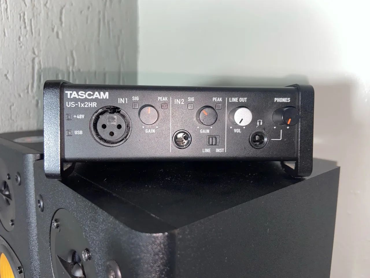 Interface de Áudio Tascam US-1x2HR
