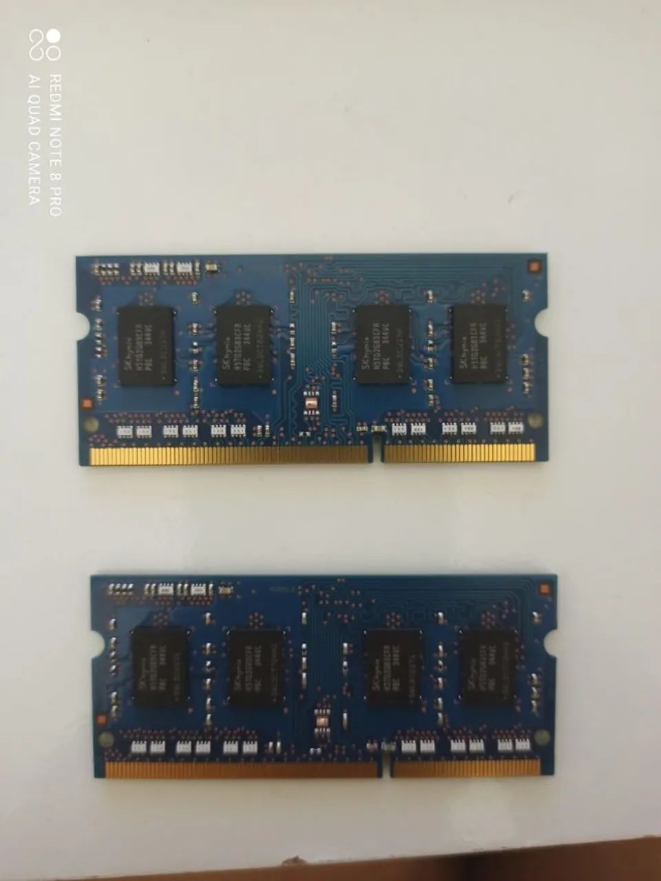 Memória RAM DDR3 2GB SK Hynix HMT325S6CFR8C-PB Notebook - 2 unidades - Foto 2