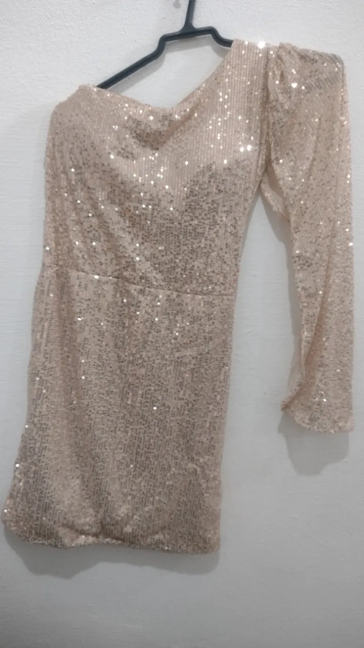 Roupas semi novas