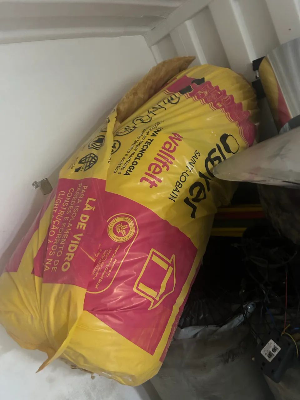 Lã de vidro em manta WALLFELT com 50 mm 