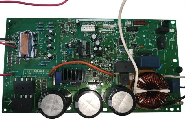 Placa para Condensadora - Fujitsu ( K06AX-C-A (02-01) ) 24.000 BTUs
