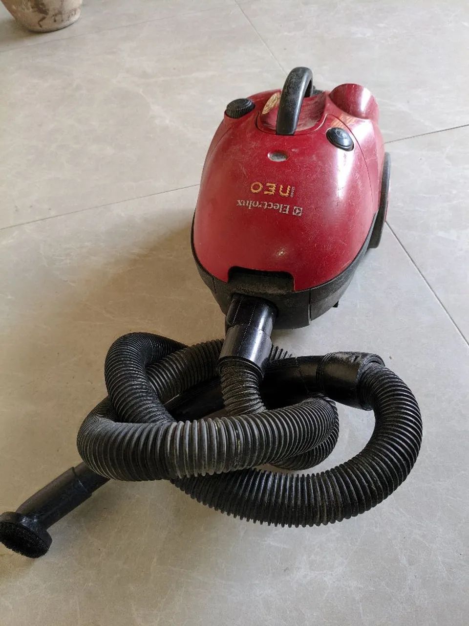 Aspirador de pó Eletrolux 1200w - Foto 2