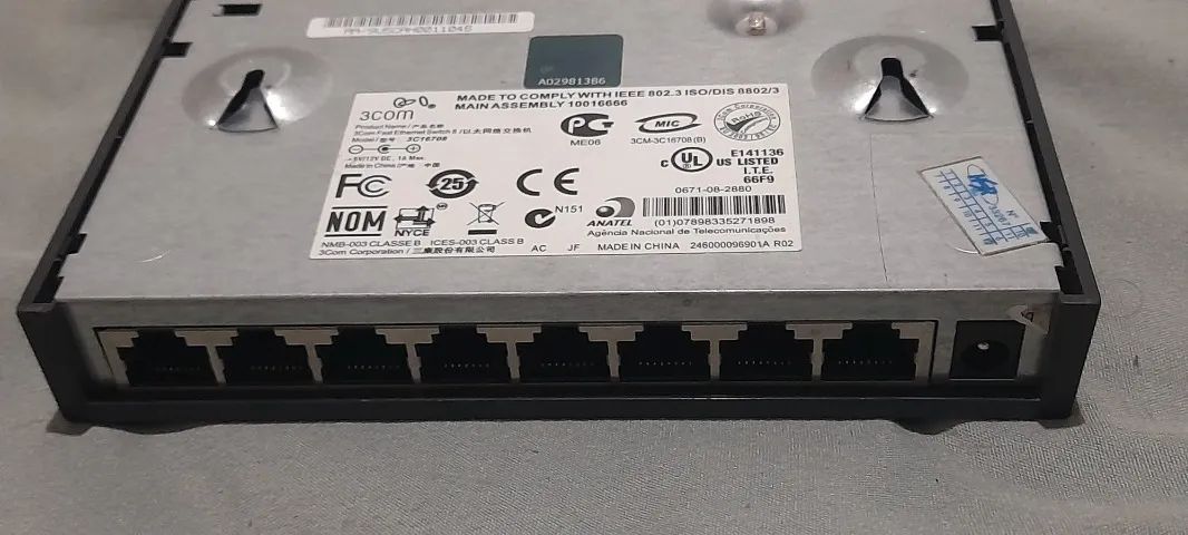 Switch 3Com - 8 Portas 10/100Mbps Dual Speed - Foto 2