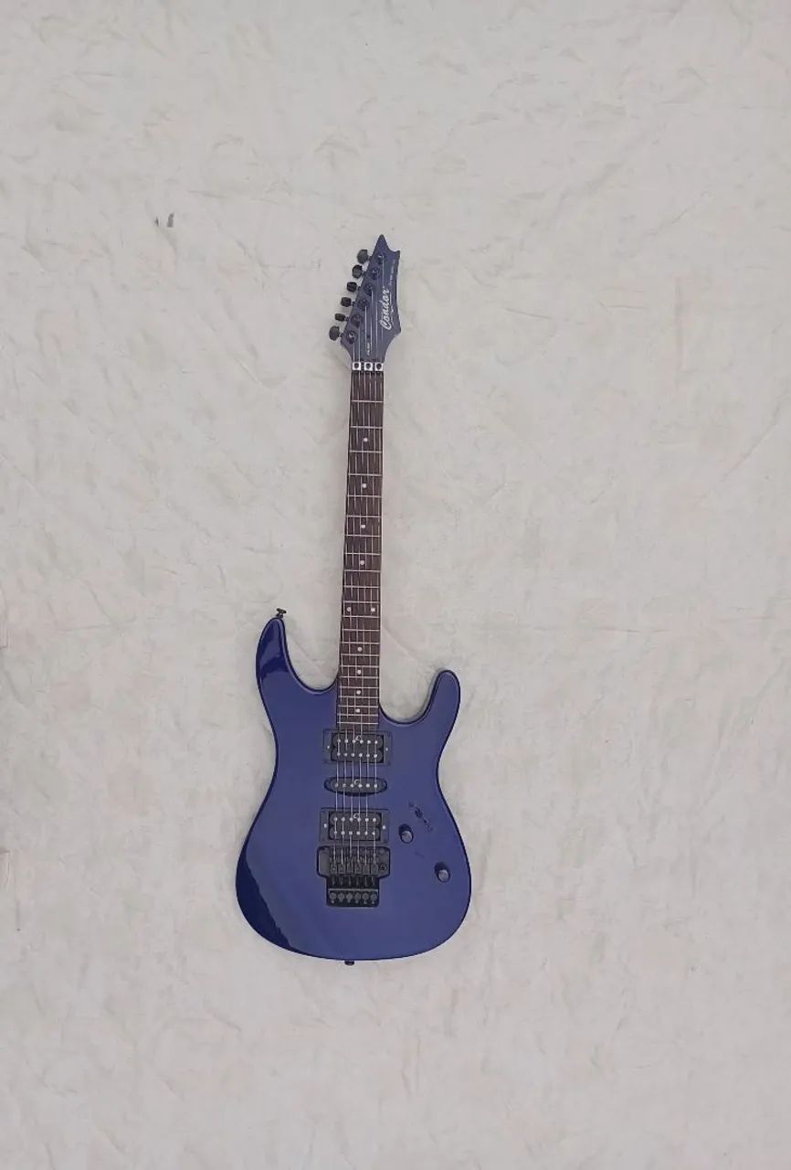 Guitarra Condor CG 300 (Floyd Rose)
