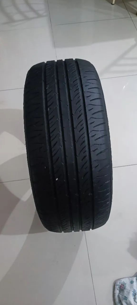 Vendo um pneu 195 55 /15