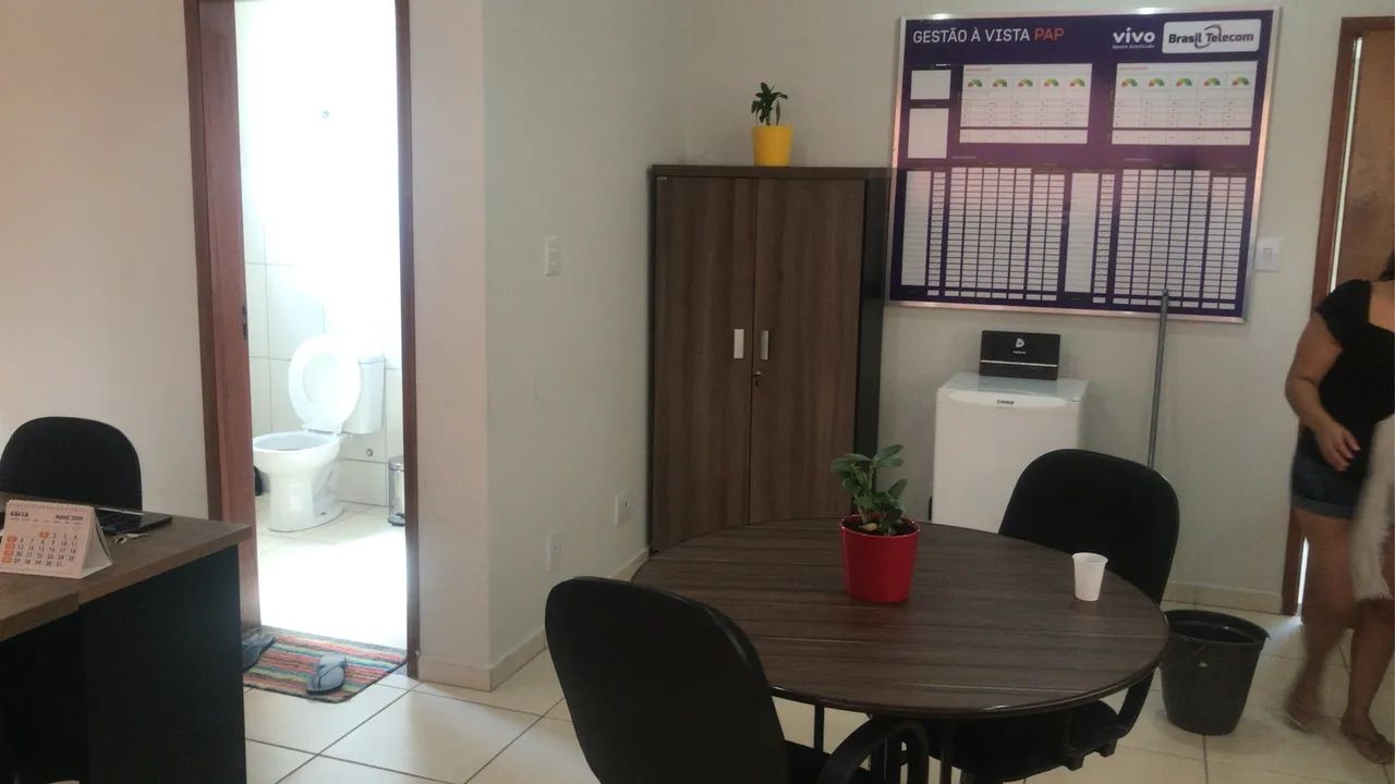 Mobiliário de Escritório Completo