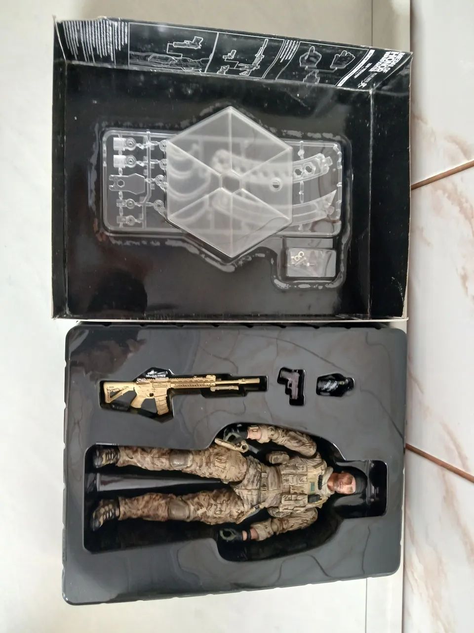 Play Arts Kai - Tom 'Preacher' - Medal of Honor Warfighter - Foto 3