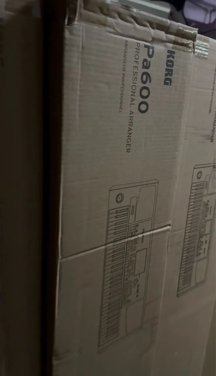 Korg Pa600 