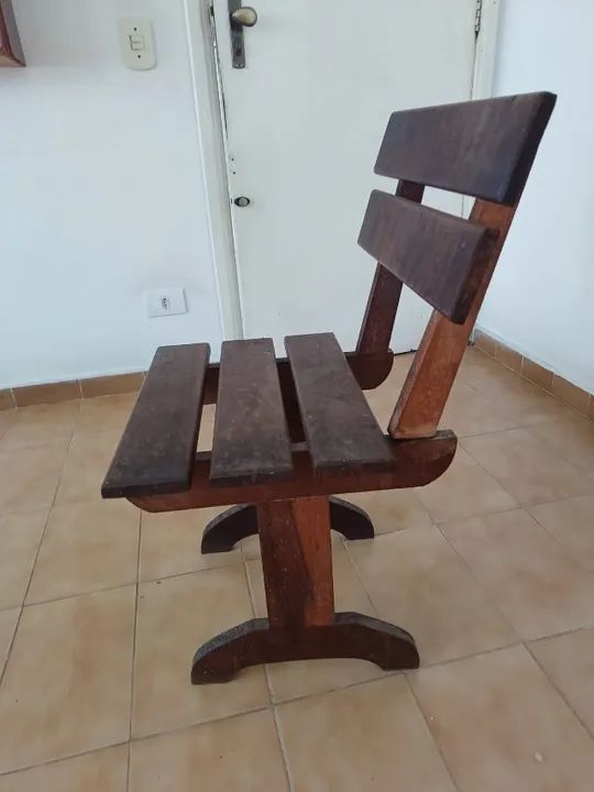 4 cadeiras em madeira pura - Foto 2