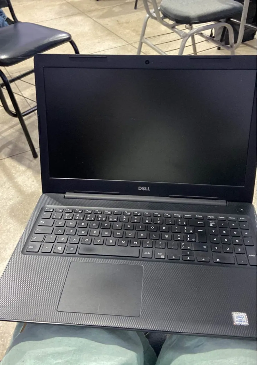 Notebook Dell - i5 8 geração; 240 SSD; 8 RAM - Desempenho e Design