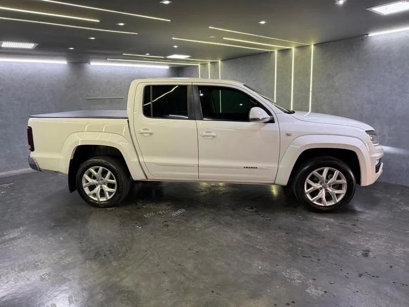 VOLKSWAGEN AMAROK HIGH.CD 2.0 16V TDI 4X4 DIES. AUT  2017 - Foto 5