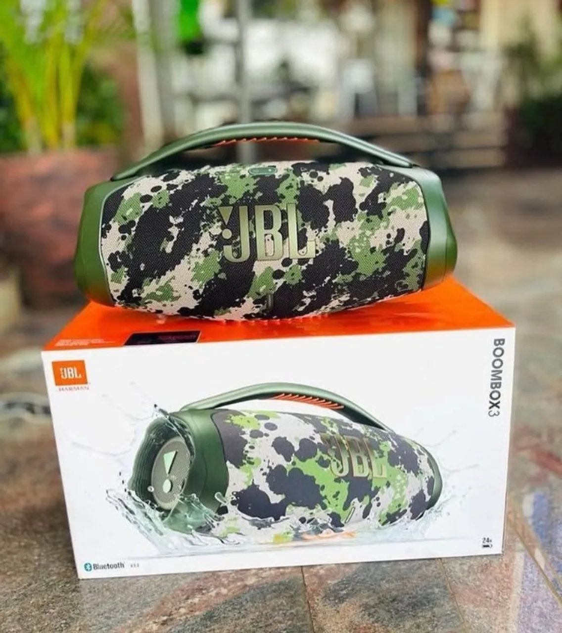 JBL Boombox 3: Som Potente, Bateria de 24 Horas e Design Camuflado!