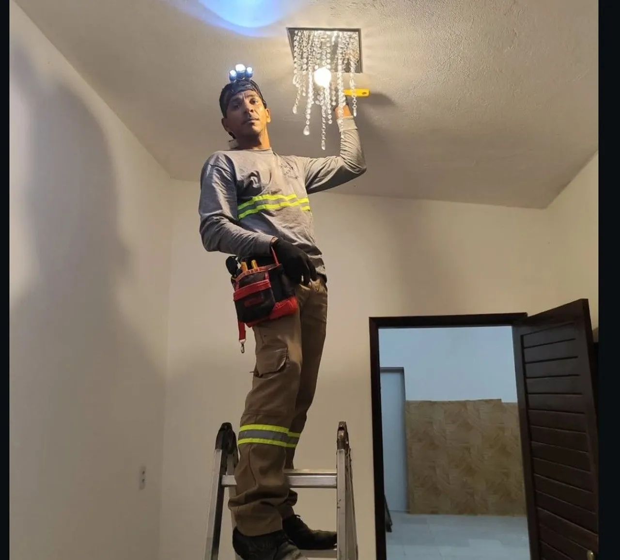 Eletricista 24 horas ?