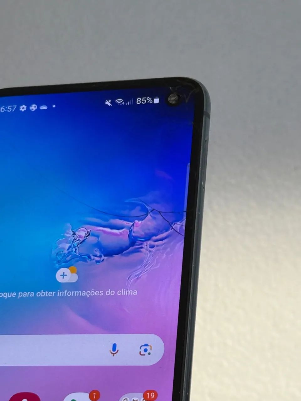 Samsung Galaxy S10E 128gb Azul - COM TRINCADOS - R$550,00 ou em até 12x no cartão  - Foto 3