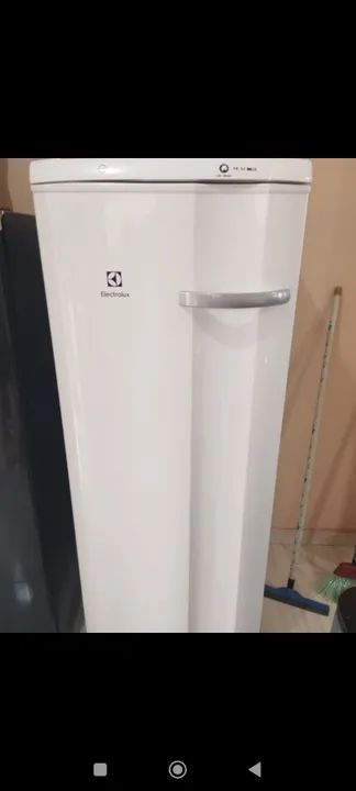 Freezer Vertical Electrolux Branco