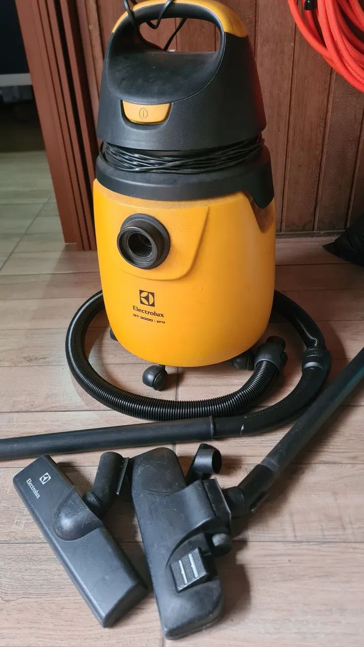 Aspirador Electrolux GT 3000 profissional - Foto 3