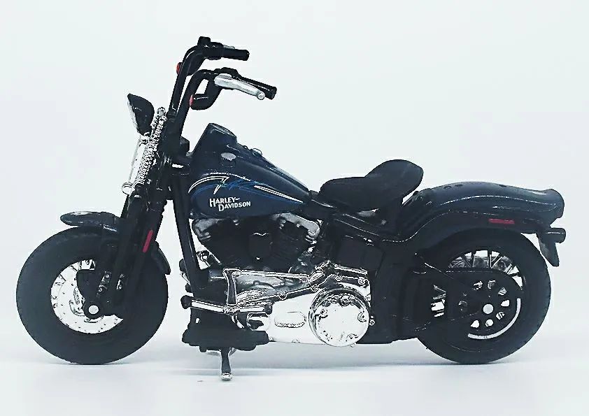 Miniatura da moto Harley Davidson Cross Bones.