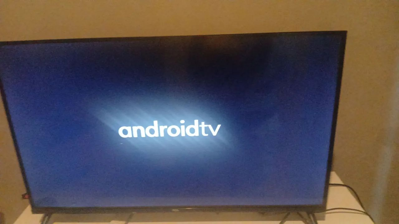 Vendo smartphone tv funcionando perfeitamente 32 polegadas
