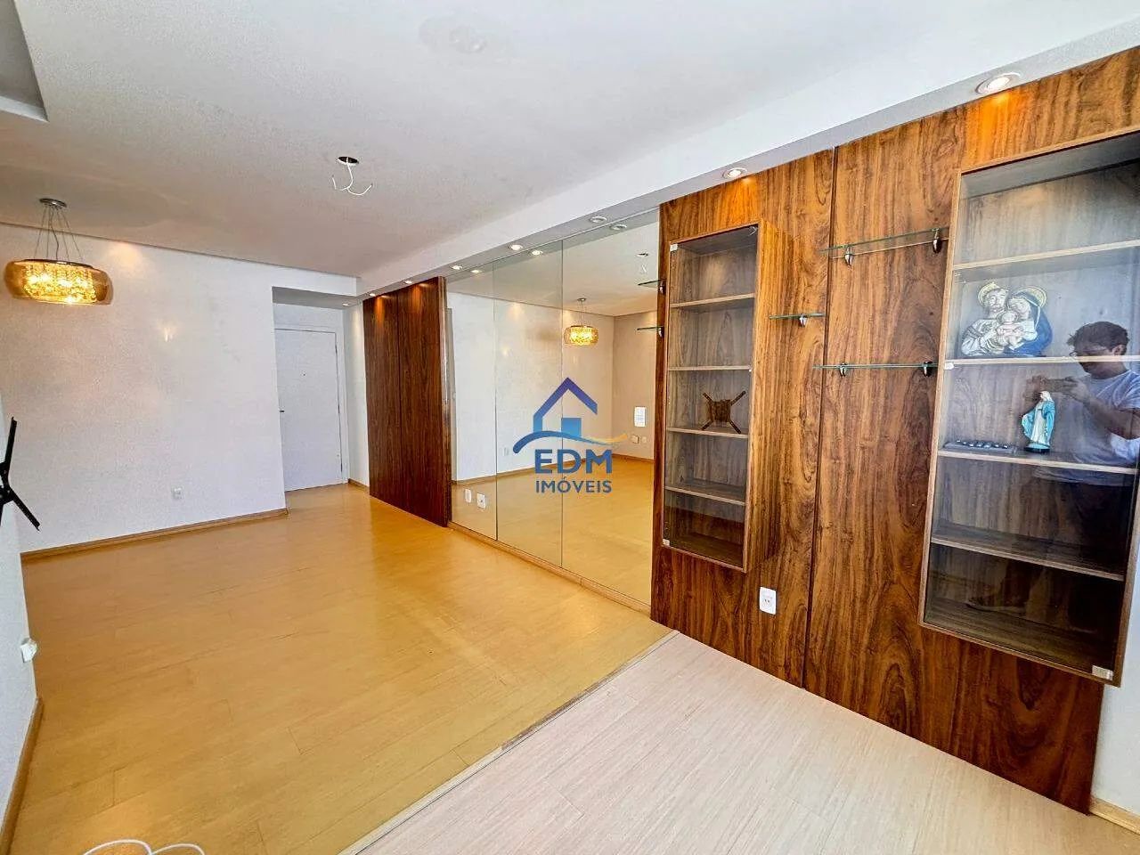 Apartamento 3 Quartos com Suíte e 2 Vagas para Alugar no Buritis - Foto 4
