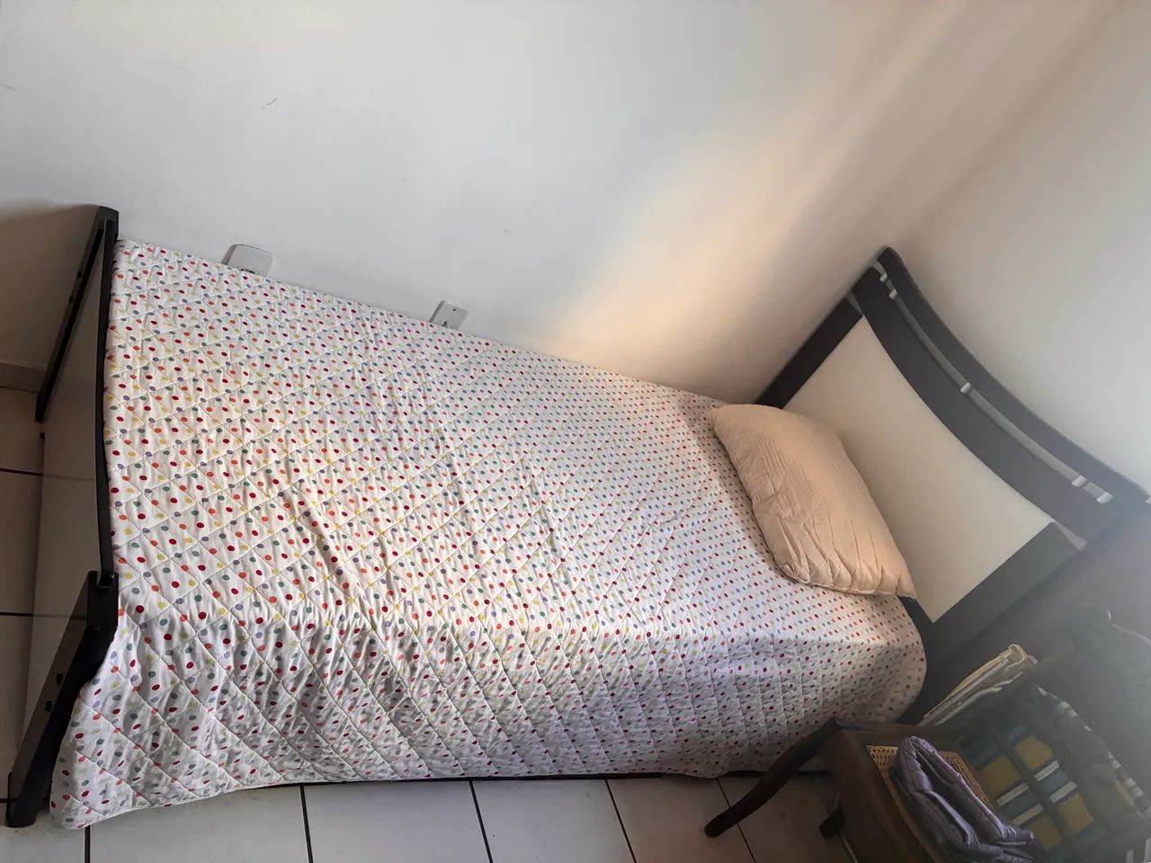 Cama de solteiro , já acompanha colchão e travesseiro  - Foto 2