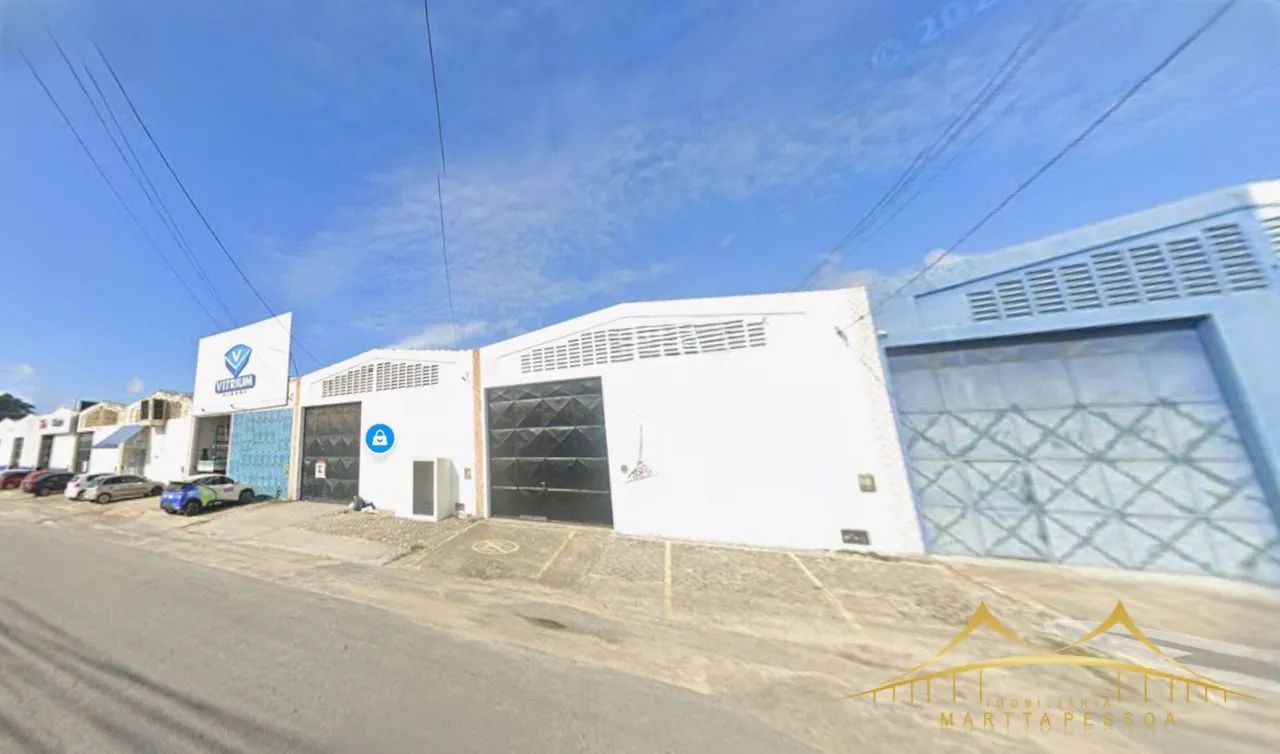Galpão no Bairro de Monte Castelo em Parnamirim com 350m²