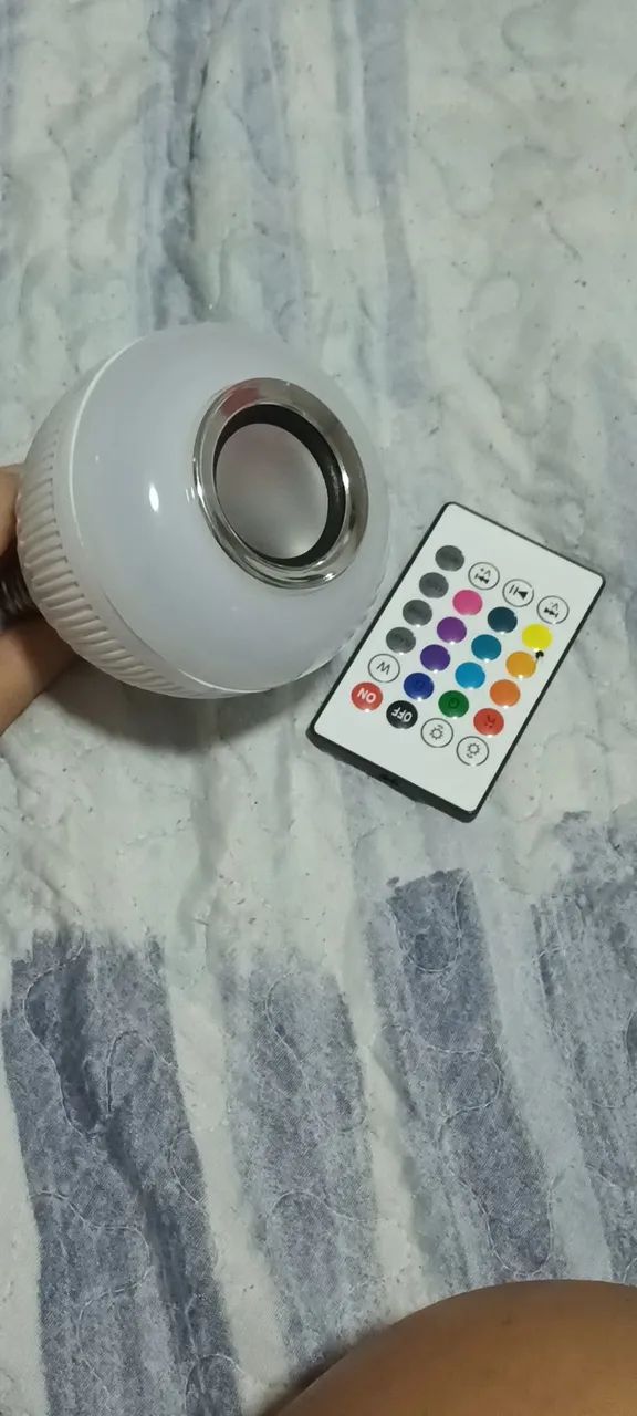 Lâmpada Led com Bluetooth  416602481136783360