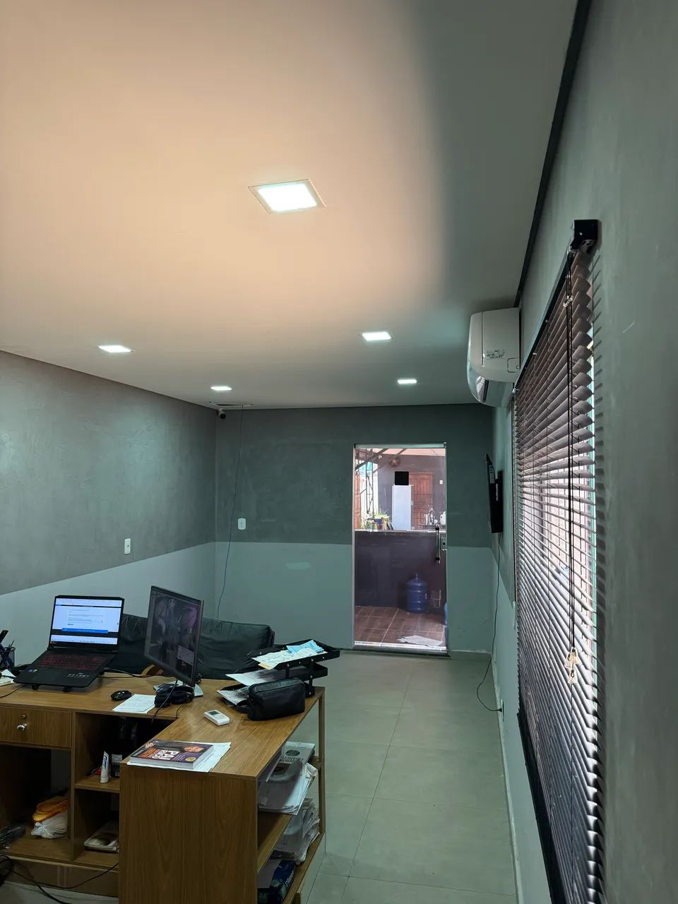 ALUGO SALA COMERCIAL - AVIRIO - Foto 2