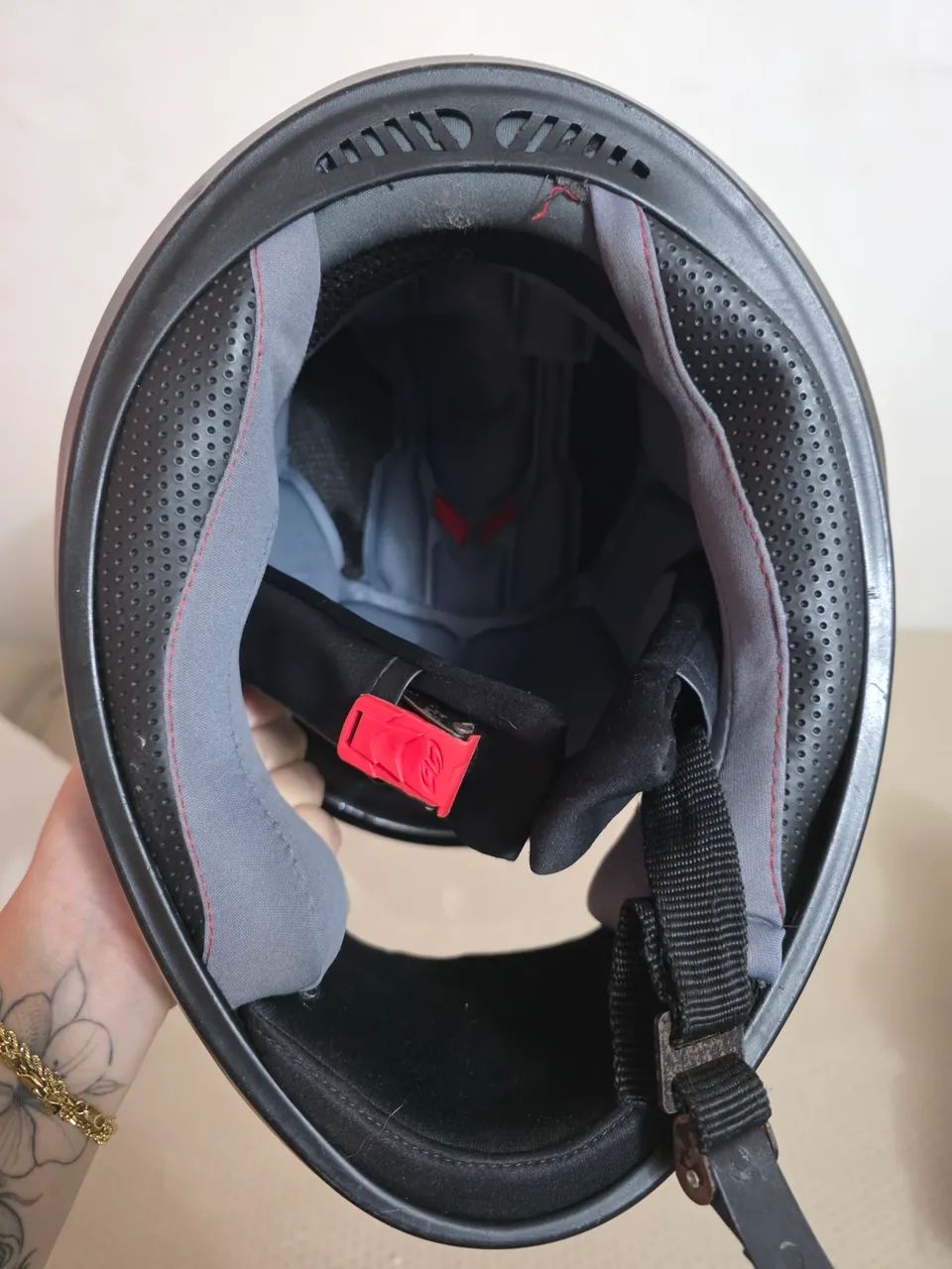 Vendo capacete 120 reias  - Foto 2