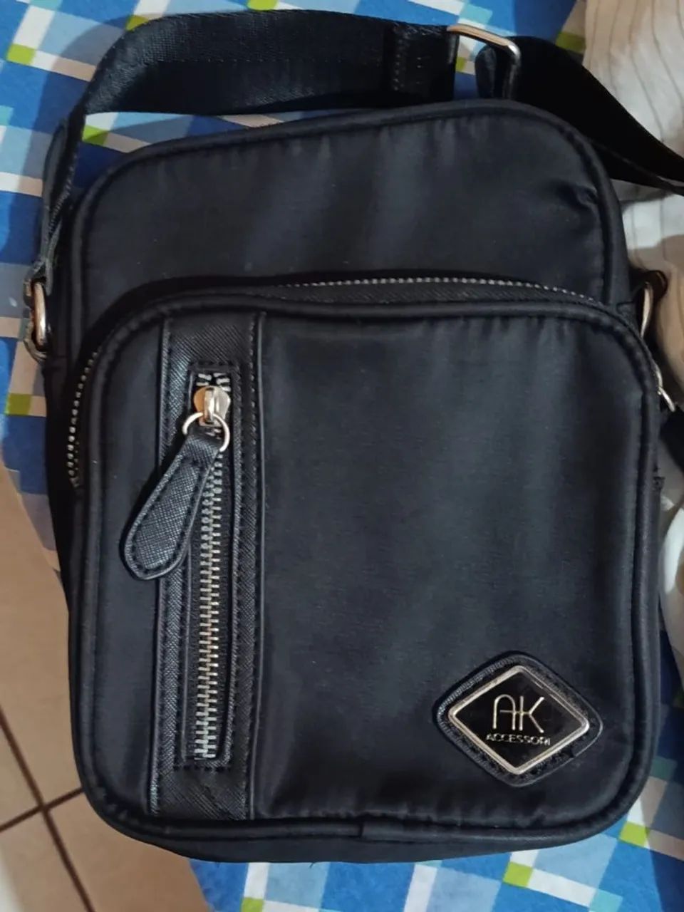 Bolsa Transversal AK Accessori Preta com Vários Bolsos - Foto 2