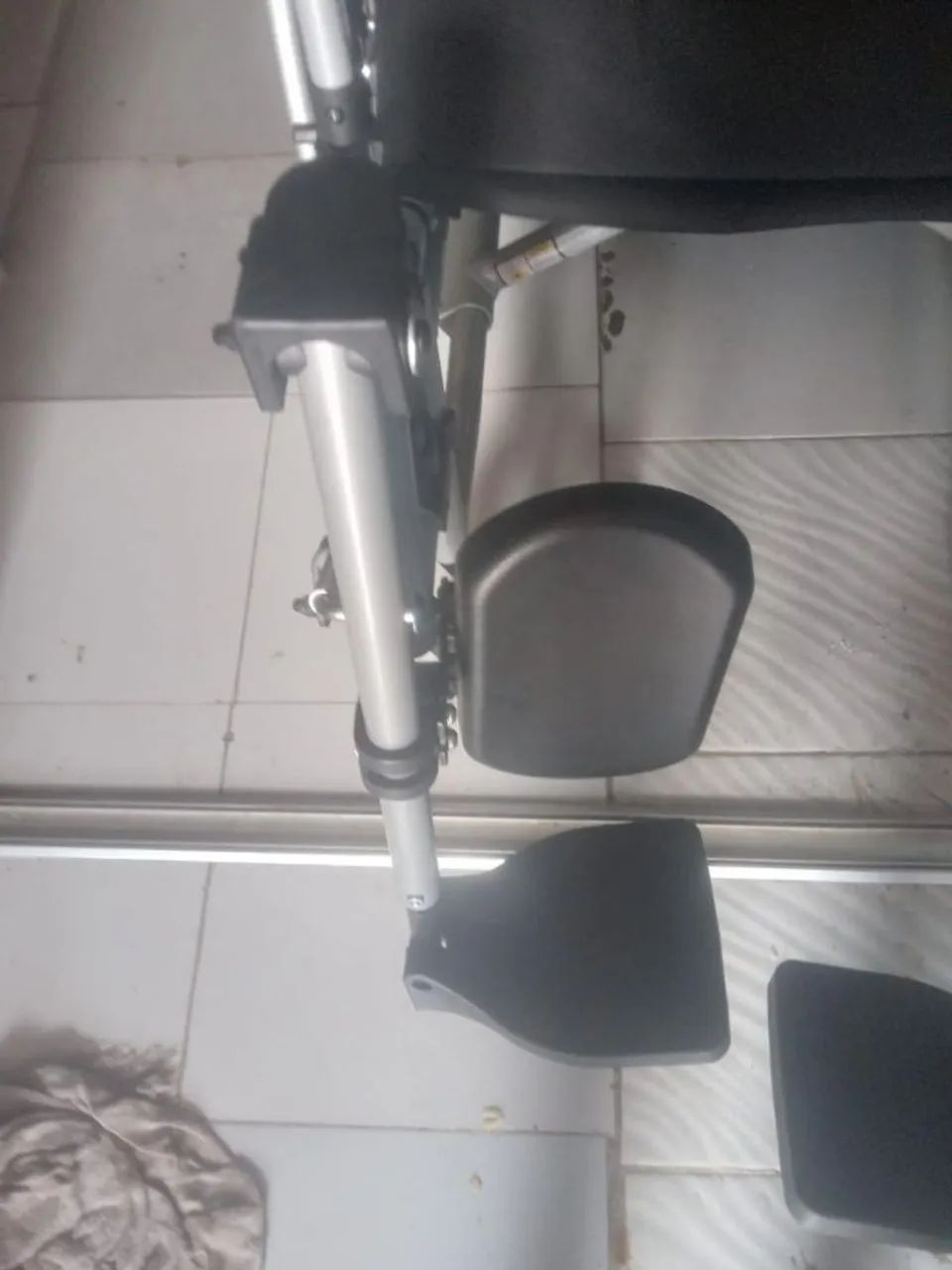 Cadeira de rodas - Foto 4