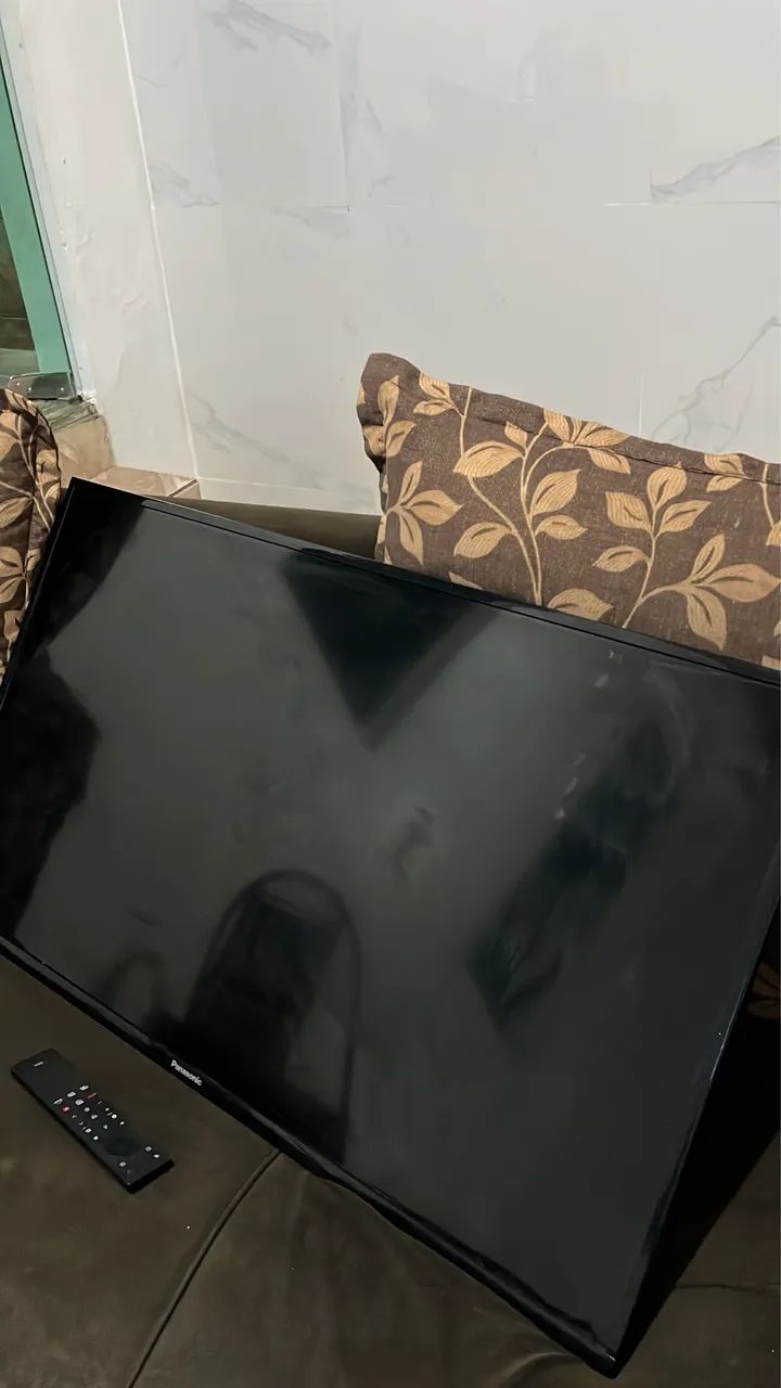 Vende se TV Panasonic 40 polegadas  - Foto 2