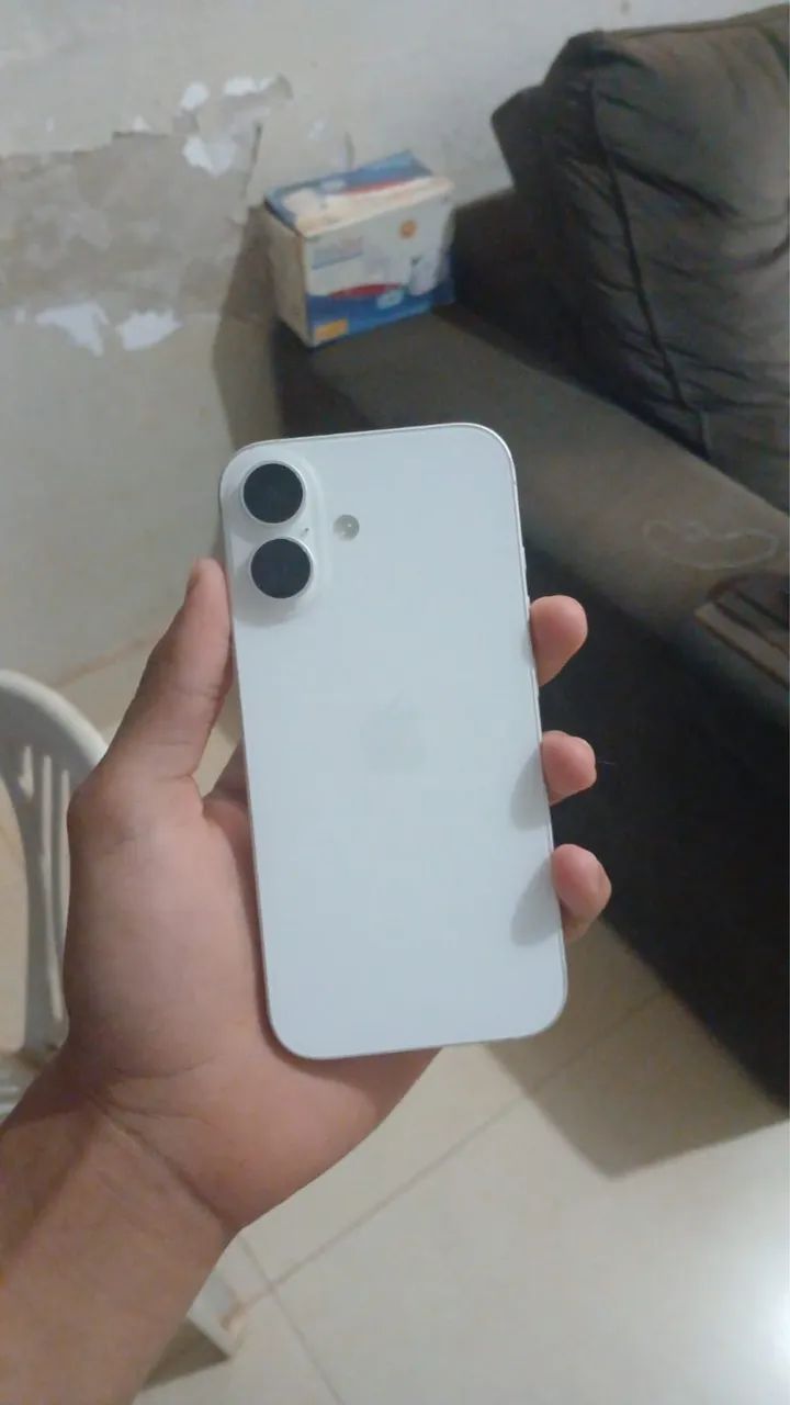 iPhone 16 branco 